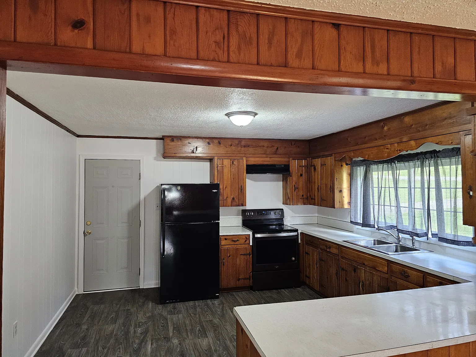 2 bed, 800 sqft, $1,050 — Photo 4