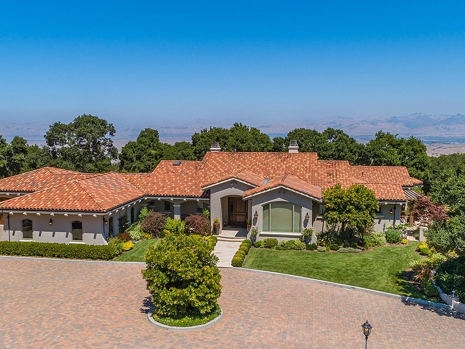 1st image of 3000 San Juan Canyon Rd
