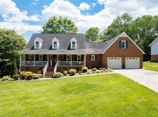 546 Woodland Dr, Graham, NC 27253