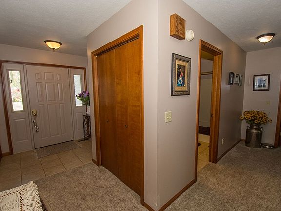 4th image of 3709 Woodfield Ln