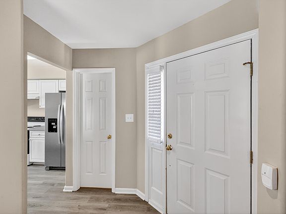 4th image of 10436 Neland St