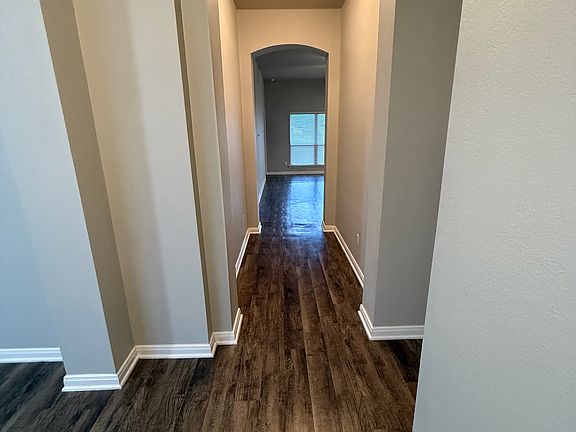 4th image of 1301 Amber Dawn Dr
