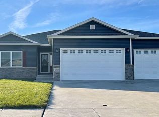 2321 Meadow Ln, Seward, NE 68434