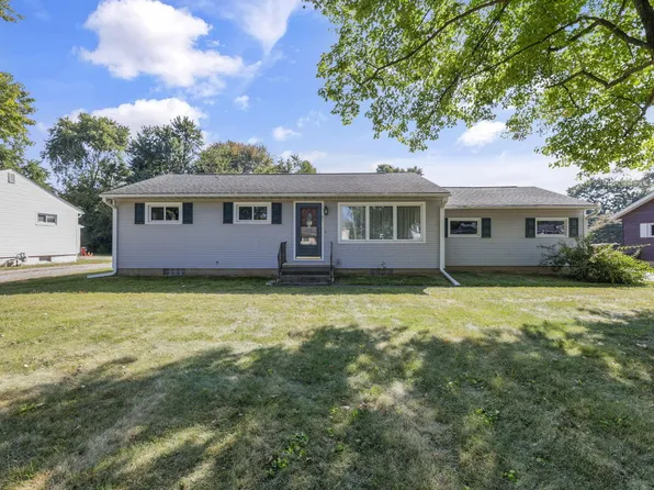 832 Oberlin Dr, Heath, OH 43056