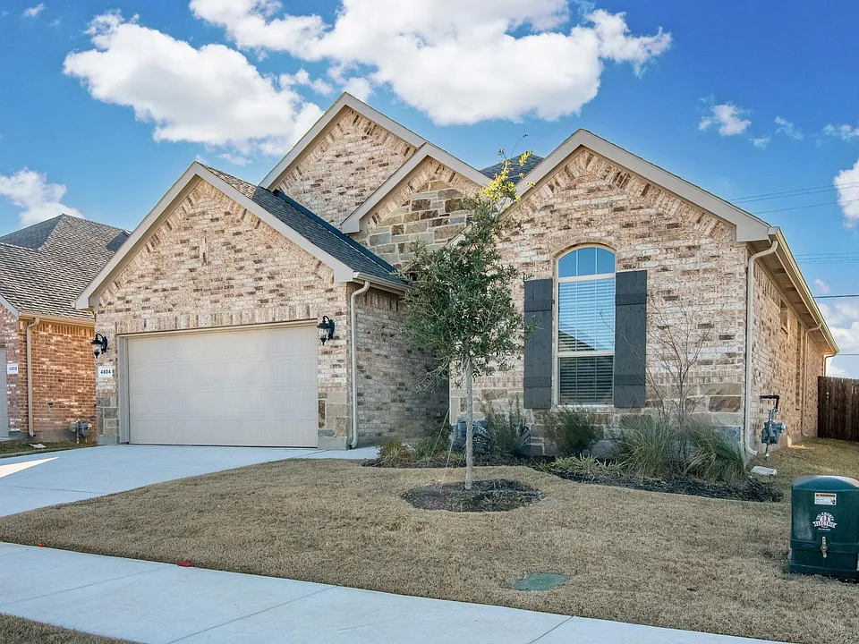 4804 Dewy Rose Ln