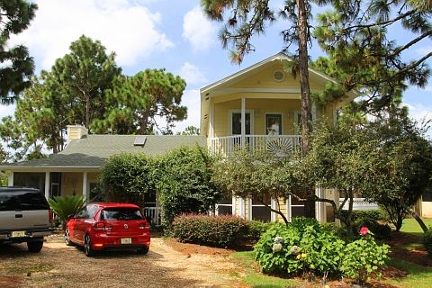 1st image of 704 Nautilus Dr
