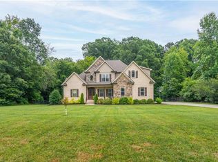 218 Hillcrest Dr, Advance, NC 27006