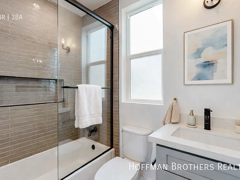527 N Normandie Ave — Photo 6