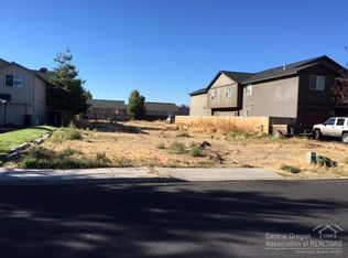 3022 SW Juniper Ave, Redmond, OR 97756