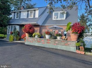 611 Anne St, Huntingdon Valley, PA 19006