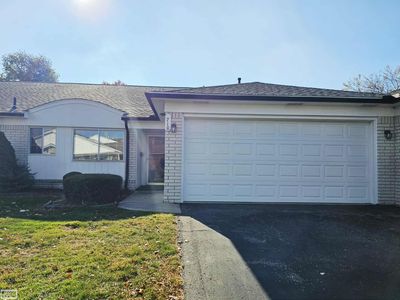 710 Country Club Dr, Saint Clair Shores, MI, 48082