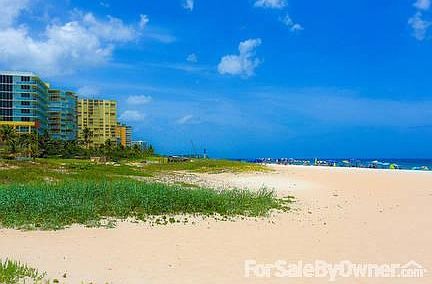 4th image of 520 N Ocean Blvd APT 12