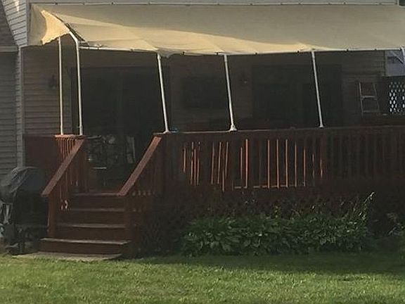 Deck, A/C, Wet-Bar LCD