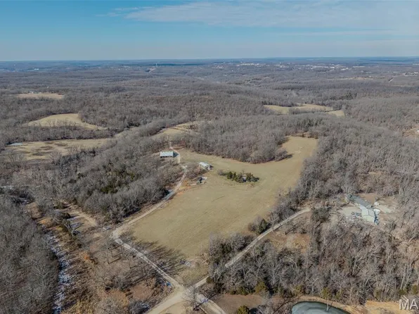 1389 Crater Hill Rd, Camdenton, MO 65020