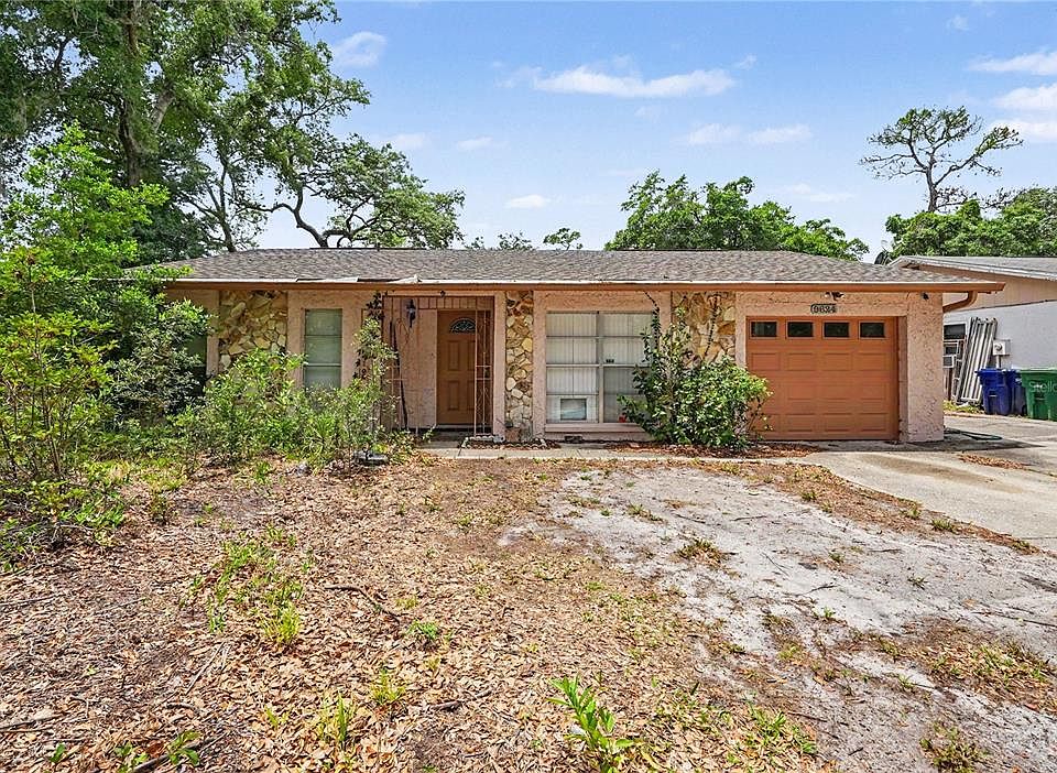 1st image of 9624 Hidden Oaks Cir