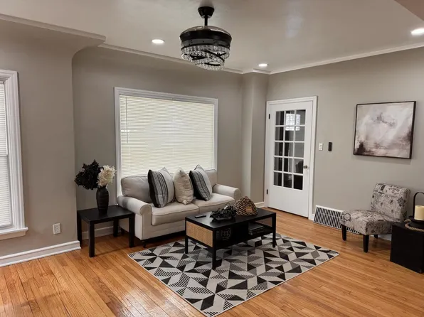 4112 N 45th St, Milwaukee, WI 53216