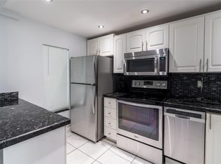 470 Paradise Isle Blvd APT 105, Hallandale, FL 33009