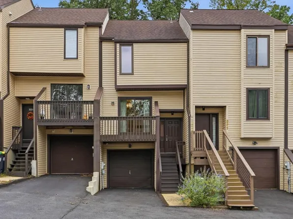 3219 Champions Dr, Wilmington, DE 19808