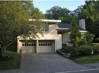 6 Wareland Rd, Wellesley, MA 02481