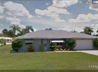 2111 W Crest Dr, Englewood, FL 34223