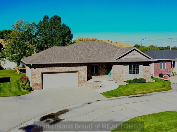 2934 Via Milano, Grand Island, NE 68803