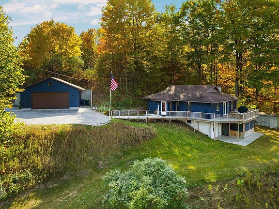 4th image of 4525 Strait Rd
