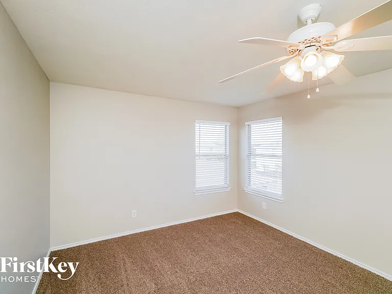 9538 Shetland Ct — Photo 11