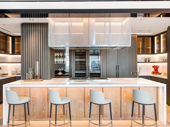 460 West 42nd Street image 5 of 30