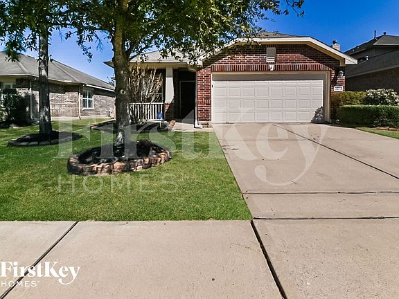 2nd image of 9907 Clanton Pines Dr