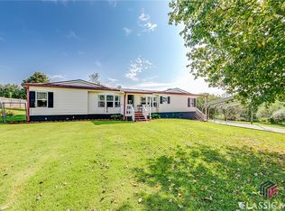 5797 Parks Rd, Cumming, GA 30041