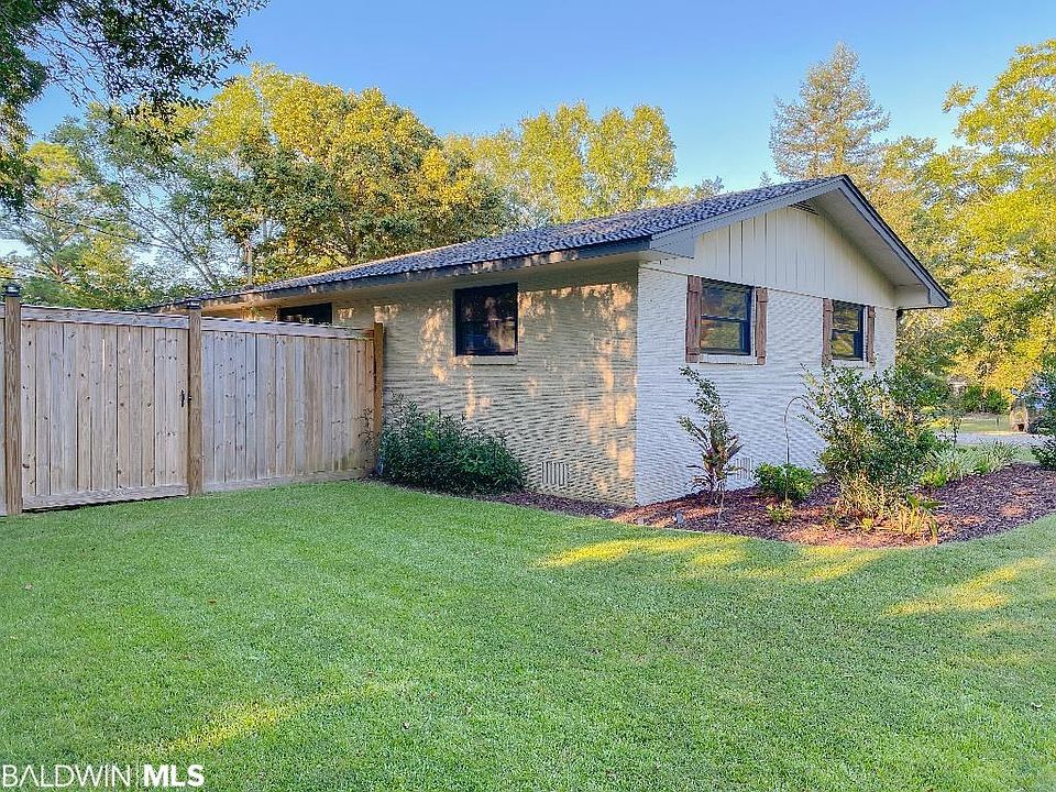 8725 Morphy Ave, Fairhope, AL 36532 MLS 350951 Zillow