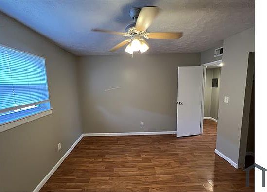 5th image of 3104 Fordhaven Rd #2