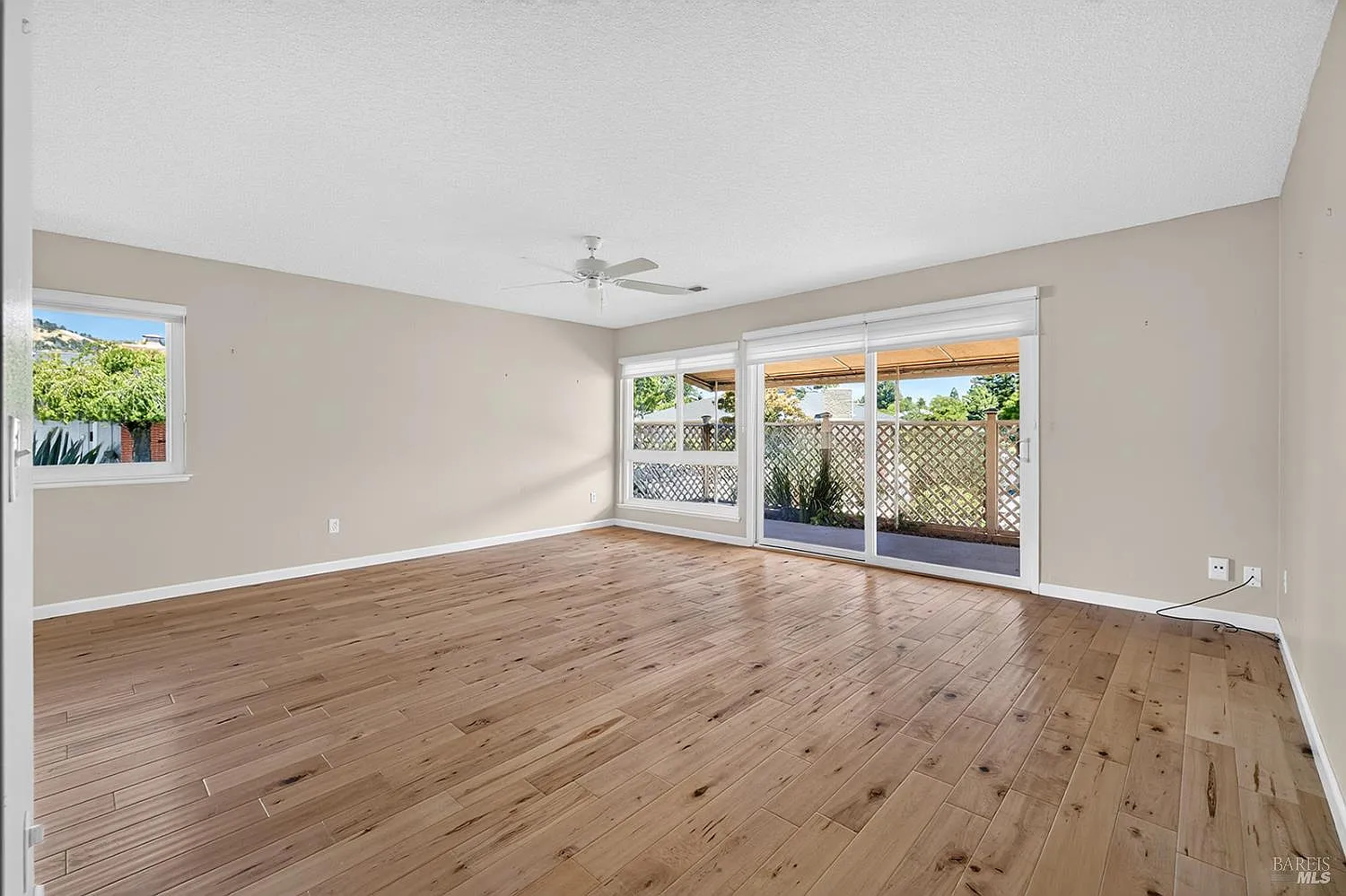 402 Meadowgreen Drive - Photo 7