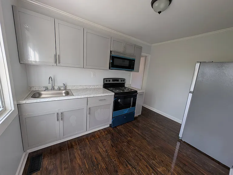 211 Old Lair Rd #1 — Photo 4