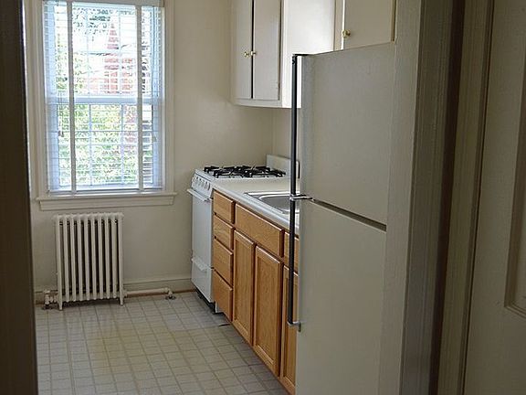 4th image of 307 E Glendale Ave APT 2