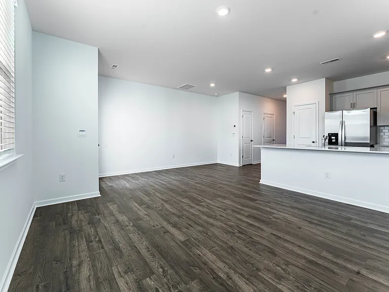 370 Freestall Dr #1 — Photo 11