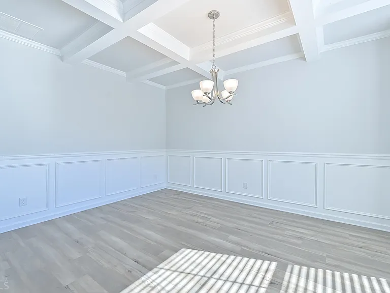 303 Eleanora Xing — Photo 7