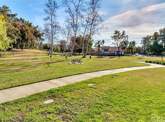3rd image of 23806 Coldwater Ct