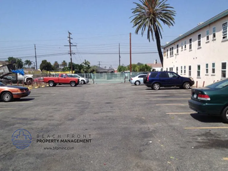 10600 S. Inglewood Blvd. — Photo 10