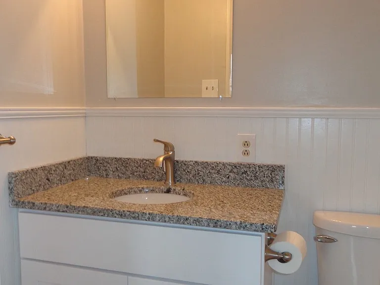 625 W Princess Anne Rd — Photo 14