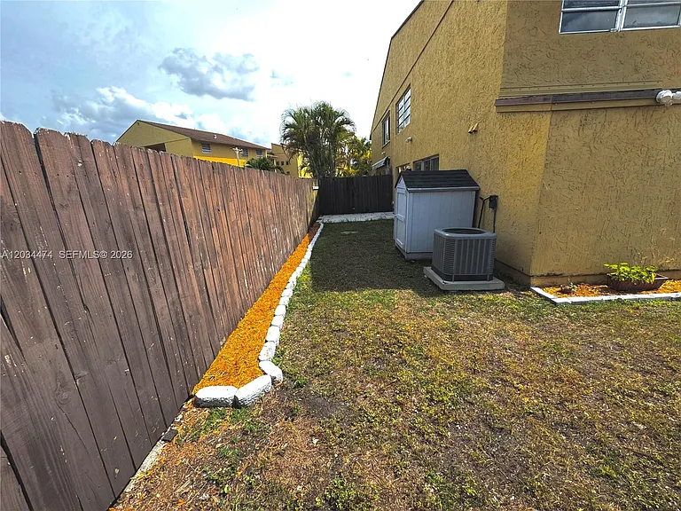 15460 SW 82nd Ln #404 — Photo 25