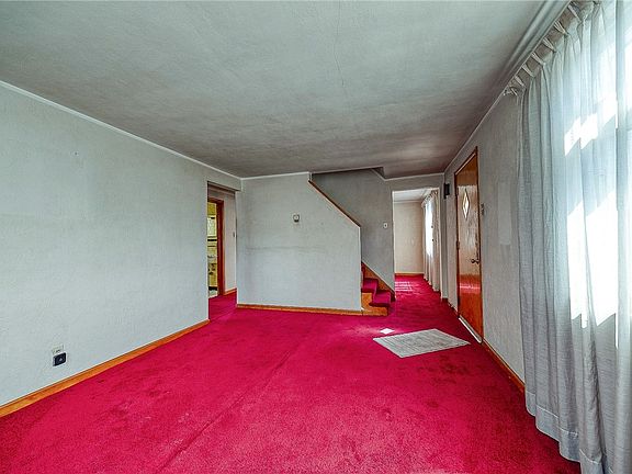 2nd image of 1053 Edward Dr