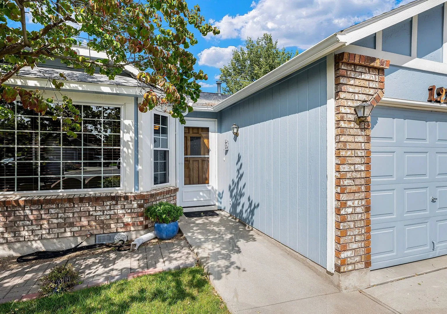 Available Now, 2bd/1b Townhome in SE Boise! — Photo 3