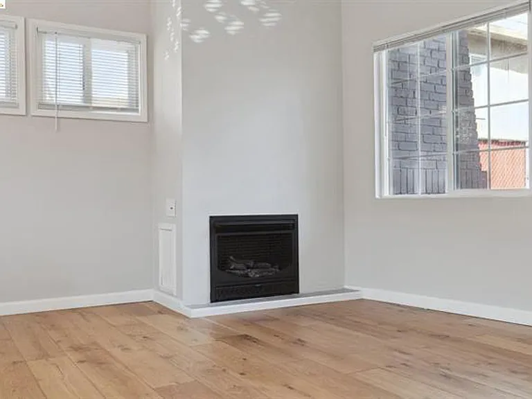 2222 Haste St — Photo 11