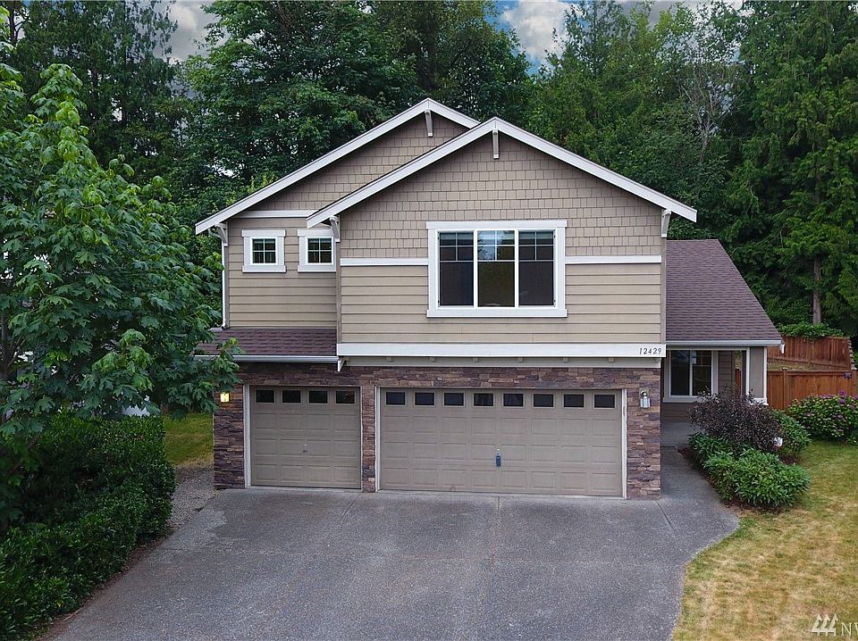 1st image of 12429 54th Dr NE