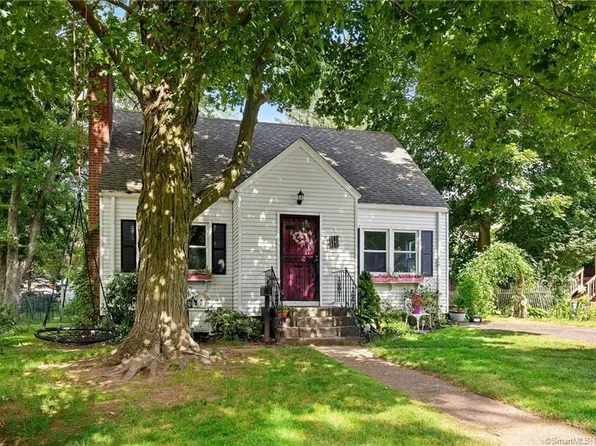 21 Norwood Street, Manchester, CT 06040