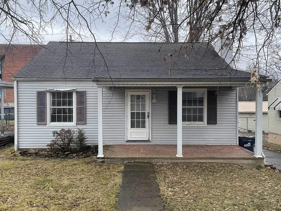 1st image of 1429 May St
