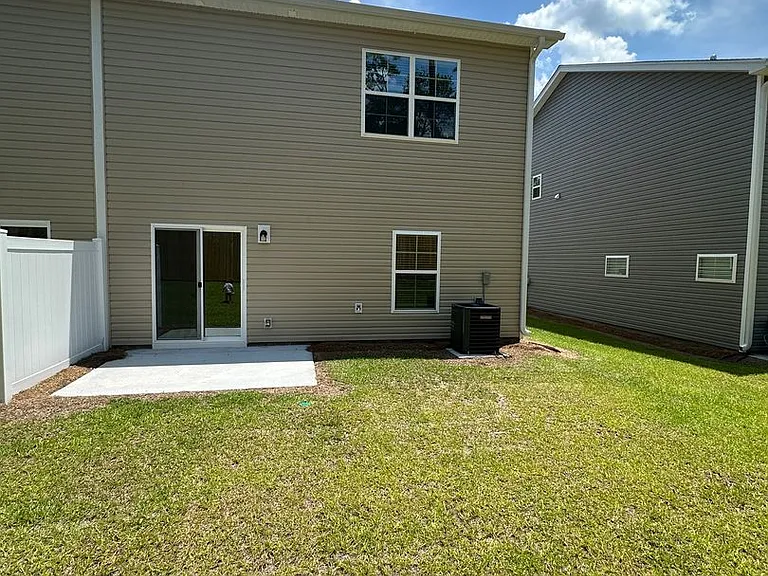 331 S Lake Ct — Photo 17