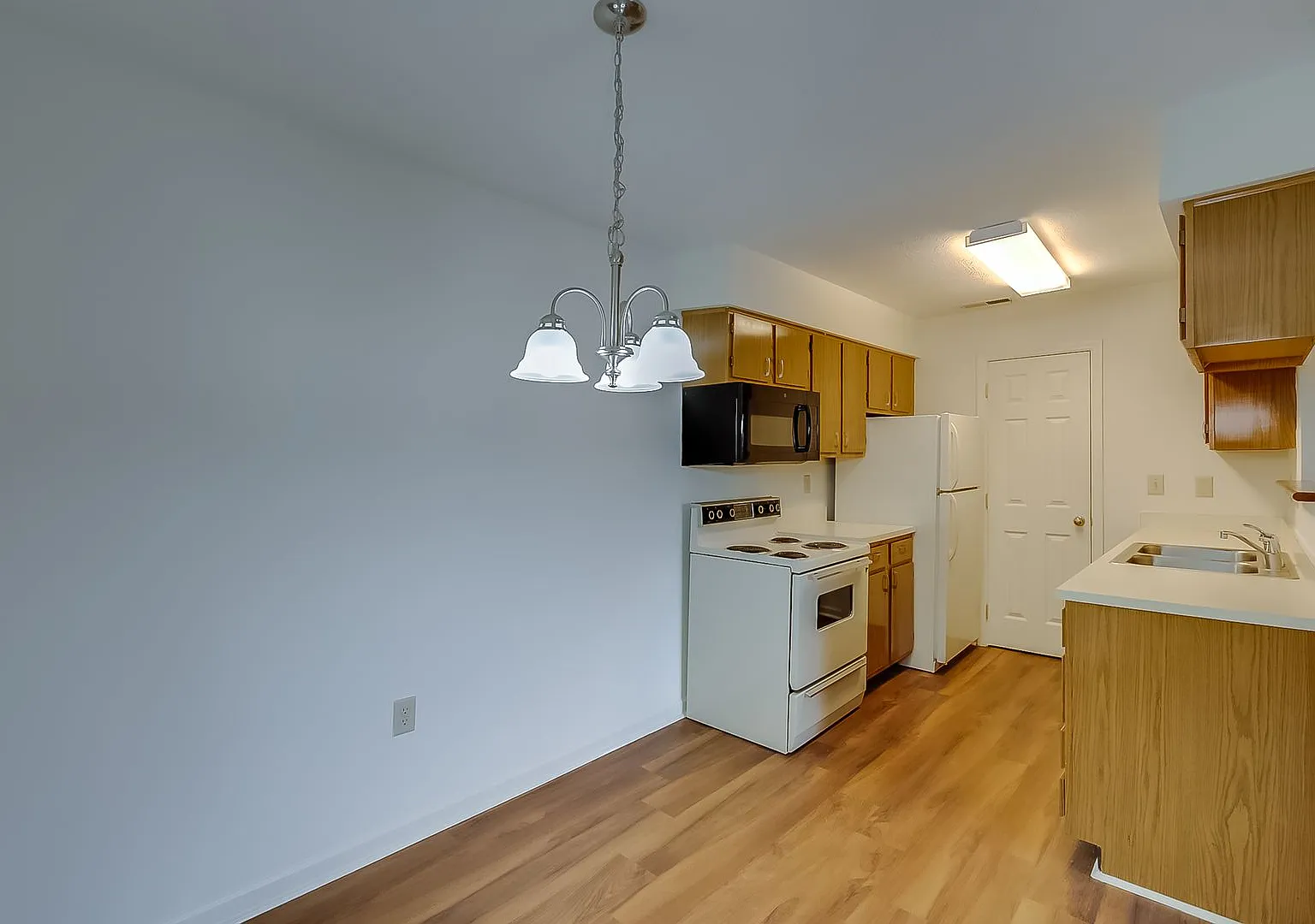 Allison Heights — Photo 4