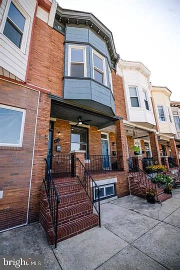 4 bed, 3.5 bath, 2178 sqft, $3,200 — Photo 3